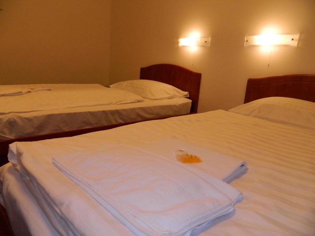 Hotel Nivy Bratislava Exteriör bild