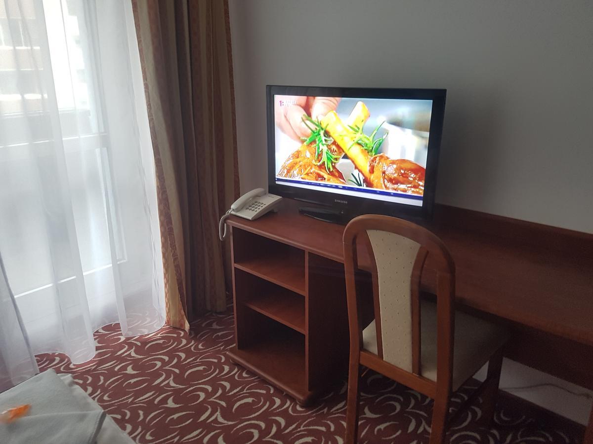 Hotel Nivy Bratislava Exteriör bild